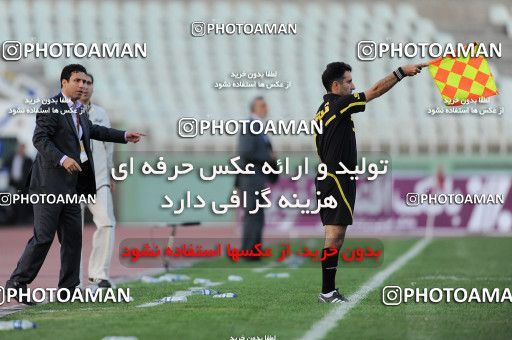 1099200, لیگ برتر فوتبال ایران، Persian Gulf Cup، Week 15، First Leg، 2010/11/12، Tehran، Shahid Dastgerdi Stadium، Naft Tehran 1 - 0 Rah Ahan