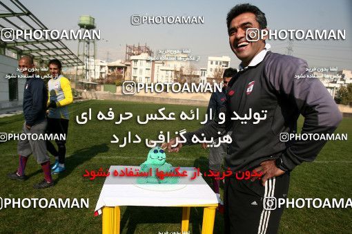 1101397, جلسه تمرینی تیم فوتبال استیل آذین, 1389/09/02, , تهران, ورزشگاه خیریه عمل