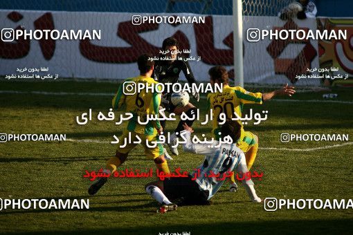 1101493, Tehran, [*parameter:4*], لیگ برتر فوتبال ایران، Persian Gulf Cup، Week 16، First Leg، Rah Ahan 0 v 0 Paykan on 2010/11/29 at Ekbatan Stadium