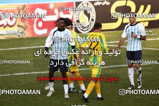 1101482, Tehran, [*parameter:4*], لیگ برتر فوتبال ایران، Persian Gulf Cup، Week 16، First Leg، Rah Ahan 0 v 0 Paykan on 2010/11/29 at Ekbatan Stadium
