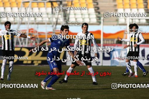 1108635, Qom, Iran, لیگ برتر فوتبال ایران، Persian Gulf Cup، Week 17، First Leg، Saba Qom 1 v 0 Malvan Bandar Anzali on 2010/12/03 at Yadegar-e Emam Stadium Qom