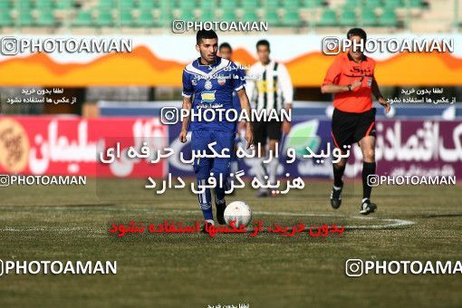 1108371, Qom, Iran, Iran Pro League، Persian Gulf Cup، 2010-11 season، First Leg، Week 17، Saba Qom ۱ v ۰ Malvan Bandar Anzali on 2010/12/03 at Yadegar-e Emam Stadium Qom