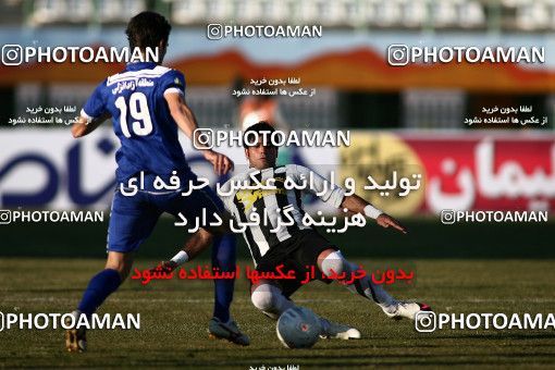 1108464, Qom, Iran, Iran Pro League، Persian Gulf Cup، 2010-11 season، First Leg، Week 17، Saba Qom ۱ v ۰ Malvan Bandar Anzali on 2010/12/03 at Yadegar-e Emam Stadium Qom