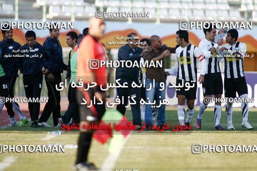 1108501, Qom, Iran, لیگ برتر فوتبال ایران، Persian Gulf Cup، Week 17، First Leg، Saba Qom 1 v 0 Malvan Bandar Anzali on 2010/12/03 at Yadegar-e Emam Stadium Qom