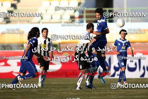 1108325, Qom, Iran, لیگ برتر فوتبال ایران، Persian Gulf Cup، Week 17، First Leg، Saba Qom 1 v 0 Malvan Bandar Anzali on 2010/12/03 at Yadegar-e Emam Stadium Qom