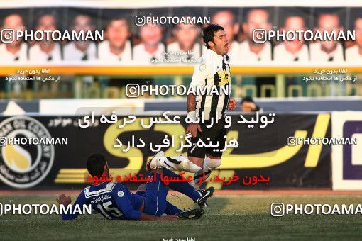 1108357, Qom, Iran, لیگ برتر فوتبال ایران، Persian Gulf Cup، Week 17، First Leg، Saba Qom 1 v 0 Malvan Bandar Anzali on 2010/12/03 at Yadegar-e Emam Stadium Qom