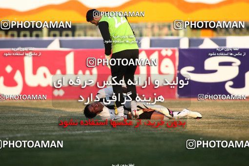 1108573, Qom, Iran, لیگ برتر فوتبال ایران، Persian Gulf Cup، Week 17، First Leg، Saba Qom 1 v 0 Malvan Bandar Anzali on 2010/12/03 at Yadegar-e Emam Stadium Qom