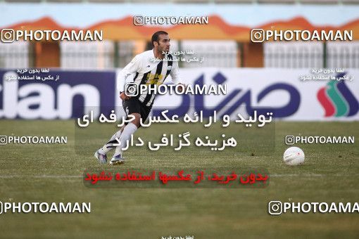 1108532, Qom, Iran, لیگ برتر فوتبال ایران، Persian Gulf Cup، Week 17، First Leg، Saba Qom 1 v 0 Malvan Bandar Anzali on 2010/12/03 at Yadegar-e Emam Stadium Qom