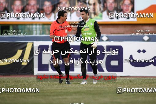 1108623, Qom, Iran, لیگ برتر فوتبال ایران، Persian Gulf Cup، Week 17، First Leg، Saba Qom 1 v 0 Malvan Bandar Anzali on 2010/12/03 at Yadegar-e Emam Stadium Qom