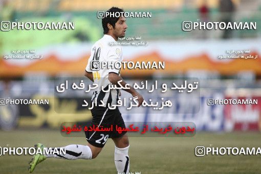 1108518, Qom, Iran, لیگ برتر فوتبال ایران، Persian Gulf Cup، Week 17، First Leg، Saba Qom 1 v 0 Malvan Bandar Anzali on 2010/12/03 at Yadegar-e Emam Stadium Qom