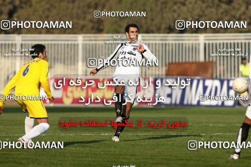 1108659, Tehran, [*parameter:4*], لیگ برتر فوتبال ایران، Persian Gulf Cup، Week 17، First Leg، Naft Tehran 2 v 2 Shahin Boushehr on 2010/12/04 at Takhti Stadium