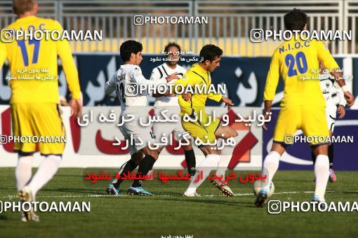 1109132, Tehran, [*parameter:4*], لیگ برتر فوتبال ایران، Persian Gulf Cup، Week 17، First Leg، Naft Tehran 2 v 2 Shahin Boushehr on 2010/12/04 at Takhti Stadium