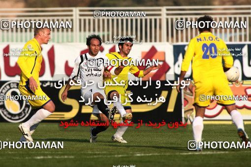 1108921, Tehran, [*parameter:4*], لیگ برتر فوتبال ایران، Persian Gulf Cup، Week 17، First Leg، Naft Tehran 2 v 2 Shahin Boushehr on 2010/12/04 at Takhti Stadium