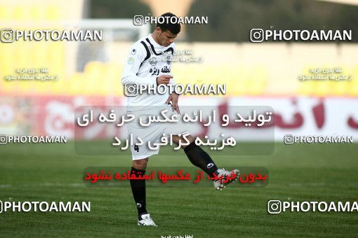 1109012, Tehran, [*parameter:4*], لیگ برتر فوتبال ایران، Persian Gulf Cup، Week 17، First Leg، Naft Tehran 2 v 2 Shahin Boushehr on 2010/12/04 at Takhti Stadium