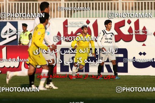 1108699, Tehran, [*parameter:4*], لیگ برتر فوتبال ایران، Persian Gulf Cup، Week 17، First Leg، Naft Tehran 2 v 2 Shahin Boushehr on 2010/12/04 at Takhti Stadium