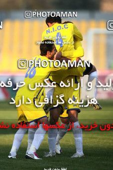 1108758, Tehran, [*parameter:4*], لیگ برتر فوتبال ایران، Persian Gulf Cup، Week 17، First Leg، Naft Tehran 2 v 2 Shahin Boushehr on 2010/12/04 at Takhti Stadium