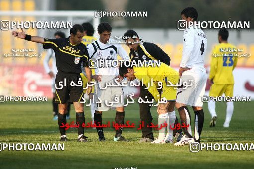 1108893, Tehran, [*parameter:4*], لیگ برتر فوتبال ایران، Persian Gulf Cup، Week 17، First Leg، Naft Tehran 2 v 2 Shahin Boushehr on 2010/12/04 at Takhti Stadium