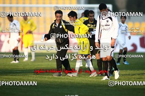 1108823, Tehran, [*parameter:4*], لیگ برتر فوتبال ایران، Persian Gulf Cup، Week 17، First Leg، Naft Tehran 2 v 2 Shahin Boushehr on 2010/12/04 at Takhti Stadium