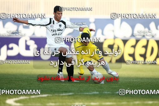 1109008, Tehran, [*parameter:4*], لیگ برتر فوتبال ایران، Persian Gulf Cup، Week 17، First Leg، Naft Tehran 2 v 2 Shahin Boushehr on 2010/12/04 at Takhti Stadium