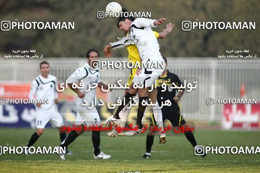 1108702, Tehran, [*parameter:4*], لیگ برتر فوتبال ایران، Persian Gulf Cup، Week 17، First Leg، Naft Tehran 2 v 2 Shahin Boushehr on 2010/12/04 at Takhti Stadium