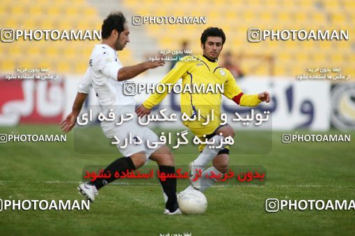 1108973, Tehran, [*parameter:4*], لیگ برتر فوتبال ایران، Persian Gulf Cup، Week 17، First Leg، Naft Tehran 2 v 2 Shahin Boushehr on 2010/12/04 at Takhti Stadium