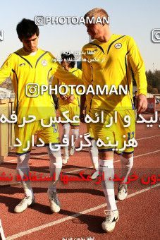 1108939, Tehran, [*parameter:4*], لیگ برتر فوتبال ایران، Persian Gulf Cup، Week 17، First Leg، Naft Tehran 2 v 2 Shahin Boushehr on 2010/12/04 at Takhti Stadium