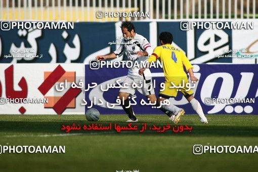 1108779, Tehran, [*parameter:4*], لیگ برتر فوتبال ایران، Persian Gulf Cup، Week 17، First Leg، Naft Tehran 2 v 2 Shahin Boushehr on 2010/12/04 at Takhti Stadium