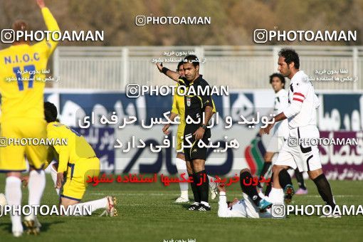 1108692, Tehran, [*parameter:4*], لیگ برتر فوتبال ایران، Persian Gulf Cup، Week 17، First Leg، Naft Tehran 2 v 2 Shahin Boushehr on 2010/12/04 at Takhti Stadium
