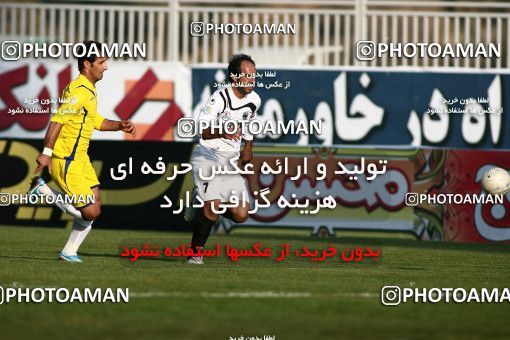 1109114, Tehran, [*parameter:4*], لیگ برتر فوتبال ایران، Persian Gulf Cup، Week 17، First Leg، Naft Tehran 2 v 2 Shahin Boushehr on 2010/12/04 at Takhti Stadium