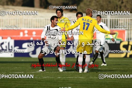 1108806, Tehran, [*parameter:4*], لیگ برتر فوتبال ایران، Persian Gulf Cup، Week 17، First Leg، Naft Tehran 2 v 2 Shahin Boushehr on 2010/12/04 at Takhti Stadium