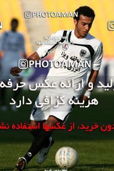 1108700, Tehran, [*parameter:4*], لیگ برتر فوتبال ایران، Persian Gulf Cup، Week 17، First Leg، Naft Tehran 2 v 2 Shahin Boushehr on 2010/12/04 at Takhti Stadium