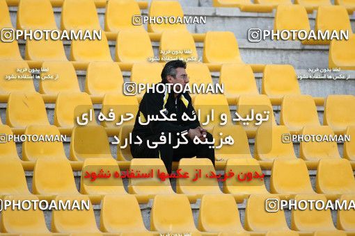 1108838, Tehran, [*parameter:4*], لیگ برتر فوتبال ایران، Persian Gulf Cup، Week 17، First Leg، Naft Tehran 2 v 2 Shahin Boushehr on 2010/12/04 at Takhti Stadium