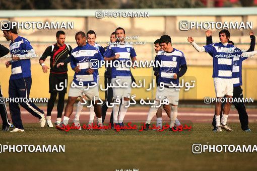 1109625, Tehran, , Esteghlal Football Team Training Session on 2010/12/08 at Sanaye Defa Stadium
