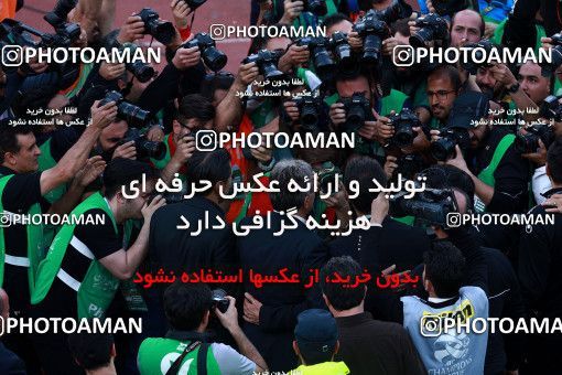 1115186, Tehran, [*parameter:4*], لیگ برتر فوتبال ایران، Persian Gulf Cup، Week 30، Second Leg، Persepolis 3 v 0 Sepid Roud Rasht on 2018/04/27 at Azadi Stadium