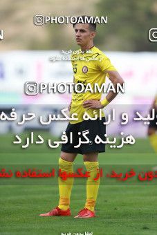 1120557, Tehran, [*parameter:4*], لیگ برتر فوتبال ایران، Persian Gulf Cup، Week 30، Second Leg، Naft Tehran 0 v 1 Zob Ahan Esfahan on 2018/04/27 at Takhti Stadium