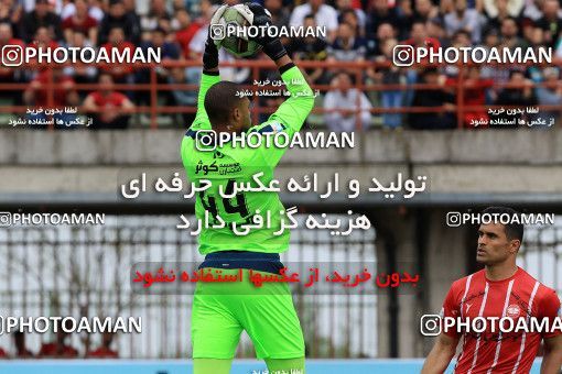 1135963, Rasht, Iran, لیگ برتر فوتبال ایران، Persian Gulf Cup، Week 28، Second Leg، Sepid Roud Rasht 1 v 0 Tractor Sazi on 2018/04/13 at Shahid Dr. Azodi Stadium