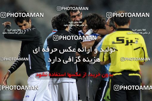 1136137, Tehran, Iran, لیگ برتر فوتبال ایران، Persian Gulf Cup، Week 10، First Leg، Persepolis 2 v 3 Malvan Bandar Anzali on 2010/10/10 at Azadi Stadium