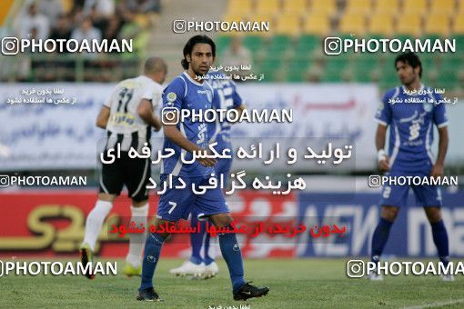 1151622, Qom, Iran, لیگ برتر فوتبال ایران، Persian Gulf Cup، Week 10، First Leg، Saba Qom 1 v 1 Esteghlal on 2010/10/10 at Yadegar-e Emam Stadium Qom