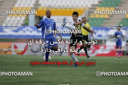 1151557, Qom, Iran, لیگ برتر فوتبال ایران، Persian Gulf Cup، Week 10، First Leg، Saba Qom 1 v 1 Esteghlal on 2010/10/10 at Yadegar-e Emam Stadium Qom
