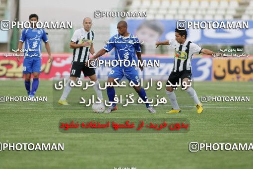 1151660, Qom, Iran, لیگ برتر فوتبال ایران، Persian Gulf Cup، Week 10، First Leg، Saba Qom 1 v 1 Esteghlal on 2010/10/10 at Yadegar-e Emam Stadium Qom
