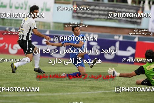 1151653, Qom, Iran, لیگ برتر فوتبال ایران، Persian Gulf Cup، Week 10، First Leg، Saba Qom 1 v 1 Esteghlal on 2010/10/10 at Yadegar-e Emam Stadium Qom
