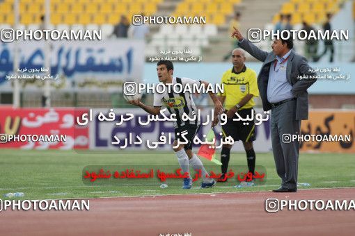 1151680, Qom, Iran, لیگ برتر فوتبال ایران، Persian Gulf Cup، Week 10، First Leg، Saba Qom 1 v 1 Esteghlal on 2010/10/10 at Yadegar-e Emam Stadium Qom