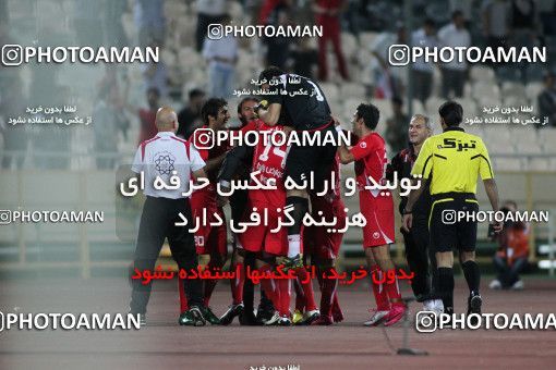 1153243, Tehran, [*parameter:4*], لیگ برتر فوتبال ایران، Persian Gulf Cup، Week 12، First Leg، Persepolis 2 v 0 Zob Ahan Esfahan on 2010/10/25 at Azadi Stadium
