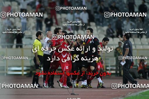 1153176, Tehran, [*parameter:4*], لیگ برتر فوتبال ایران، Persian Gulf Cup، Week 12، First Leg، Persepolis 2 v 0 Zob Ahan Esfahan on 2010/10/25 at Azadi Stadium