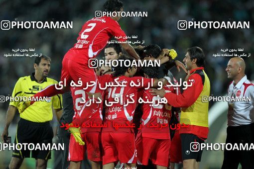 1153312, Tehran, [*parameter:4*], لیگ برتر فوتبال ایران، Persian Gulf Cup، Week 12، First Leg، Persepolis 2 v 0 Zob Ahan Esfahan on 2010/10/25 at Azadi Stadium