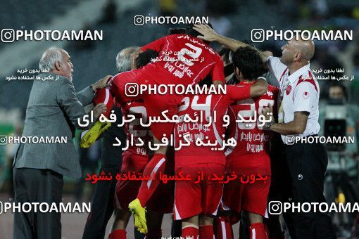 1153769, Tehran, [*parameter:4*], لیگ برتر فوتبال ایران، Persian Gulf Cup، Week 12، First Leg، Persepolis 2 v 0 Zob Ahan Esfahan on 2010/10/25 at Azadi Stadium