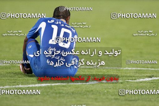 1153984, Tehran, [*parameter:4*], لیگ برتر فوتبال ایران، Persian Gulf Cup، Week 13، First Leg، Esteghlal 1 v 0 Rah Ahan on 2010/10/29 at Azadi Stadium