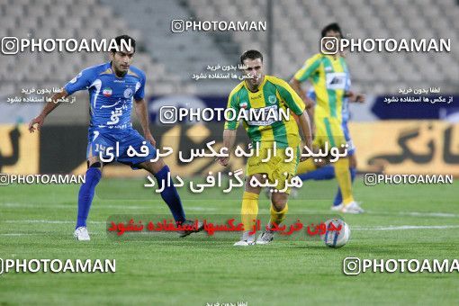 1153988, Tehran, [*parameter:4*], لیگ برتر فوتبال ایران، Persian Gulf Cup، Week 13، First Leg، Esteghlal 1 v 0 Rah Ahan on 2010/10/29 at Azadi Stadium