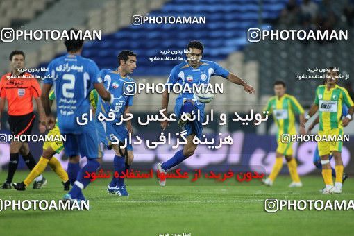 1154012, Tehran, [*parameter:4*], لیگ برتر فوتبال ایران، Persian Gulf Cup، Week 13، First Leg، Esteghlal 1 v 0 Rah Ahan on 2010/10/29 at Azadi Stadium