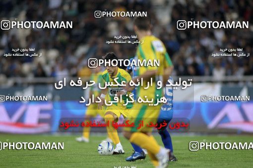 1154064, Tehran, [*parameter:4*], لیگ برتر فوتبال ایران، Persian Gulf Cup، Week 13، First Leg، Esteghlal 1 v 0 Rah Ahan on 2010/10/29 at Azadi Stadium